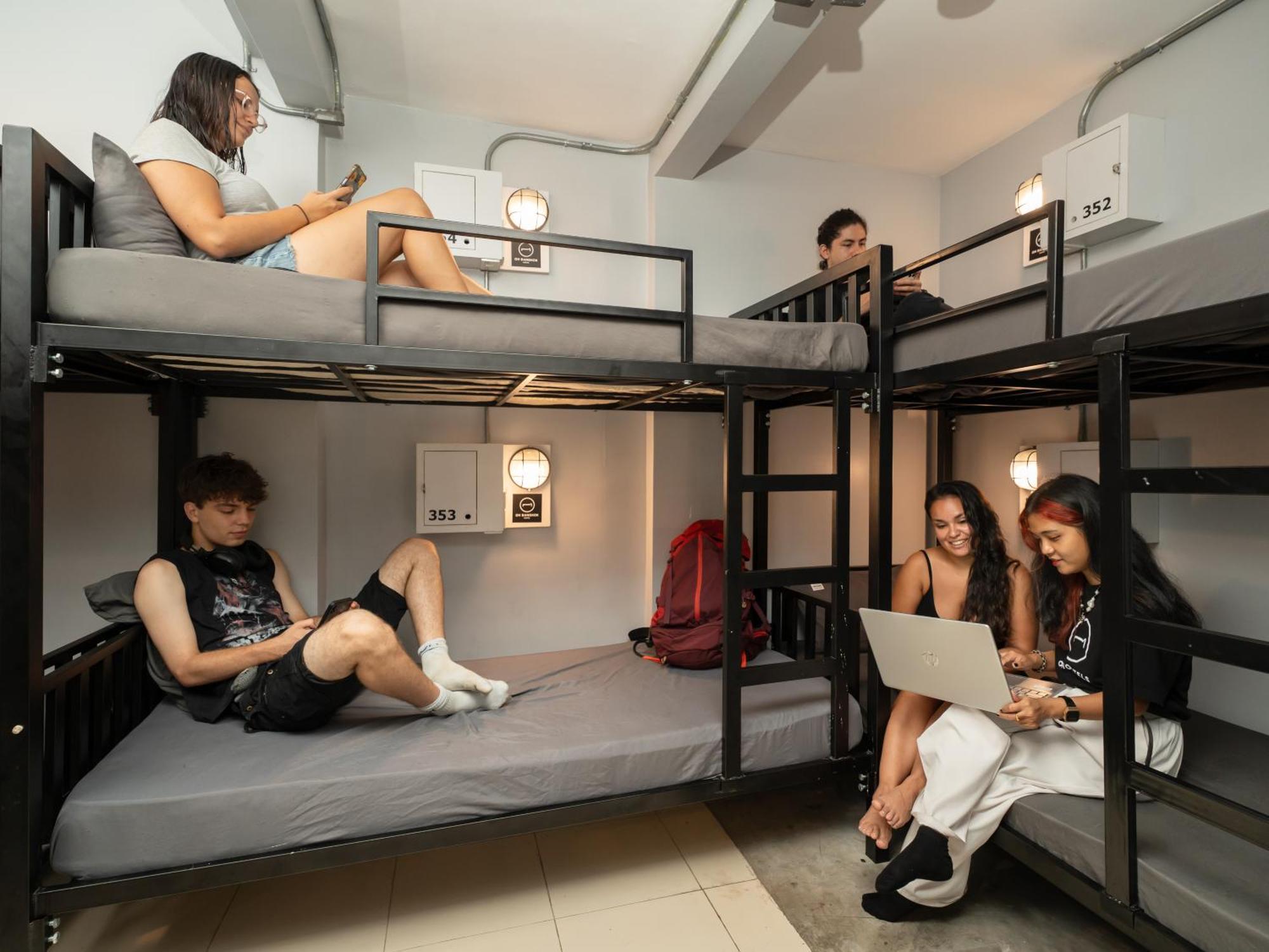 Oh Hostels - Bangkok Zewnętrze zdjęcie